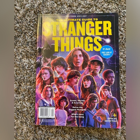 Other - stranger things collectors magazine